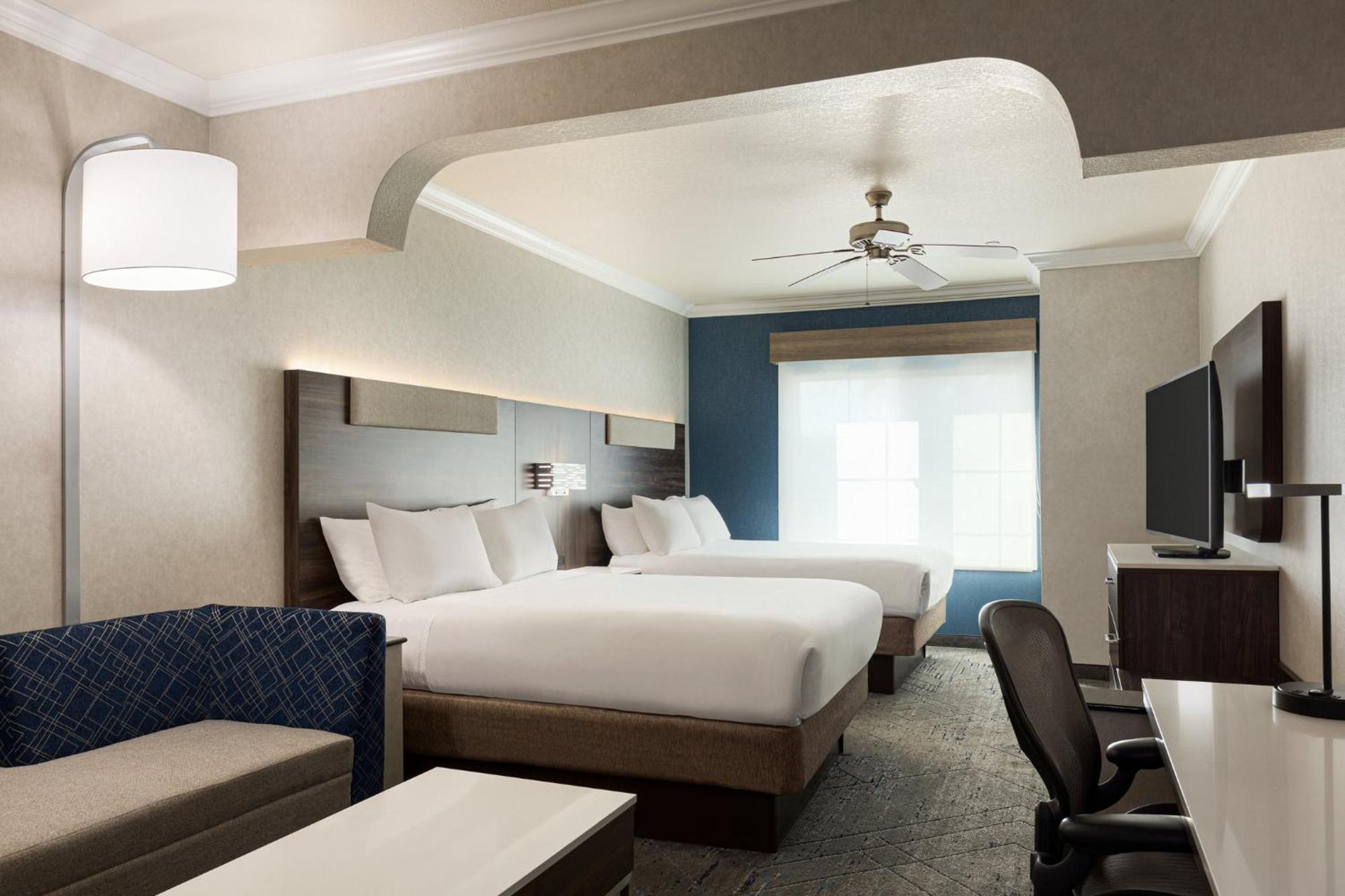 Holiday Inn Express & Suites Bakersfield Central By Ihg Экстерьер фото